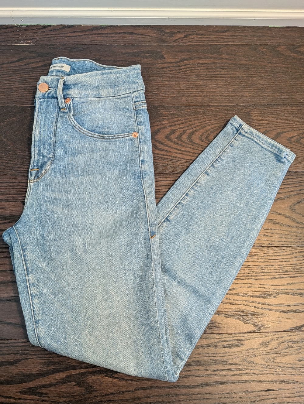 Good American "Good Legs Crop" Jeans